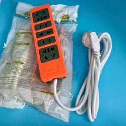 Ổ Điện Đa Năng 8 lỗ Cắm 2 Chấu KD8 4