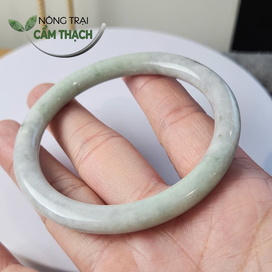 [Nông Trại Cẩm Thạch] Vòng Đũa Ngọc Cẩm Thạch Phỉ Thúy Phớt Xanh Táo Tự Nhiên Type A kèm kiểm định, ni 55mm