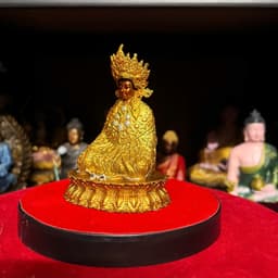 Tượng Bà Chúa Xứ Châu Đốc bằng đồng . cao 11 cm 2