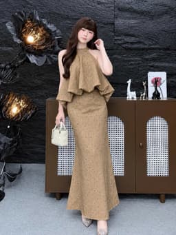 Set váy dài thiết kế nàng thơ áo cổ yếm chất Đũi chấm bi dáng bí bồng phối chân váy dáng đuôi cá dài 5