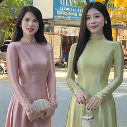 Áo dài Hà Vy, dáng chiết eo truyền thống  lụa titan tráng gương cao cấp- Áo Dài Nguyệt An 3