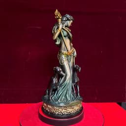 Tượng Nữ thần hecate in 3D  cao 27 cm 3