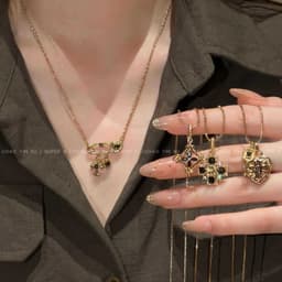 B45 Dây chuyền mặt đá đen phong cách cổ điển Baroque 1