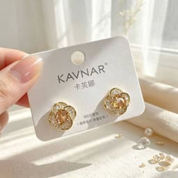 B60 Bông tai gam màu ấm hình hoa cam đính đá sang trọng phù hợp phối đồ Thu Đông 1