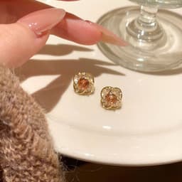 B60 Bông tai gam màu ấm hình hoa cam đính đá sang trọng phù hợp phối đồ Thu Đông 7