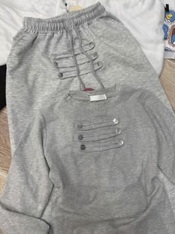 Set công sở thời trang nữ Hottrend 2027 áo Thun croptop tay dài phối nút hoàng gia mix quần dài ống rộng_MK 5