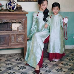 Áo Dài  Mẹ bé vải Tằm Linh Lan Phối Quần Ren Cao Cấp - Dáng Dài Xưa Thướt Tha - Thanh Lịch Đi Chơi Tết Du Xuân 1