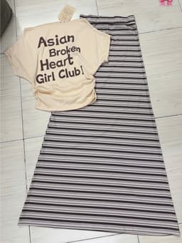 Set áo váy công sở, set thiết kế áo thun lệch vai in chữ kèm chân váy sọc dài tôn dáng đi chơi hẹn hò đi học 8
