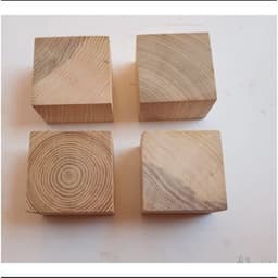 Miếng gỗ thông vuông trang trí, kê chân giường pallet 2
