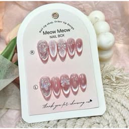 Nailbox thiết kế - Móng tay mắt mèo ánh trăng hồng thạch phối charm xinh xắn. nhatle.shopsi 1