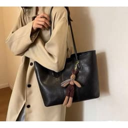 Túi tote nữ da PU bản to Hàn Quốc - Túi công sở đeo vai đi học, đi làm kèm charm gấu dễ thương  VINBEO 6