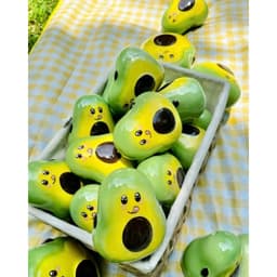Heo sứ, lợn tiết kiệm lỗ tròn hình trái bơ cao 17cm 🥑🥑🥑 5