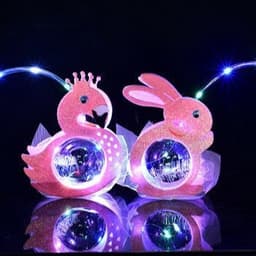 Lồng đèn trung thu hình thỏ hồng phát sáng mẫu mới hottrend tích hợp sẵn p.in 7