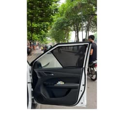 Rèm chắn nắng nam châm xe VF5 có tặng kèm chân cài 2