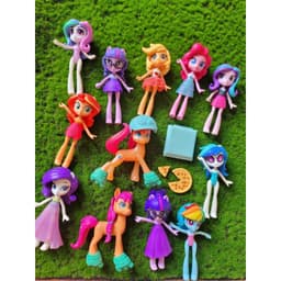 Trang phục và búp bê My Little Pony đã qua sử dụng 2
