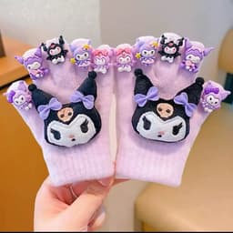 Găng tay hoạt hình Kuromi,cappy Melody,c Cinamol có gắn charm, stiker ấm áp mùa đông cho bé tuổi 2