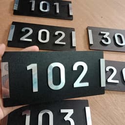 Bảng số phòng, Biển số phòng 20x10 khách sạn / nhà ở / chất liệu alu hợp kim nhôm, bền, có keo dán sẵn . 4