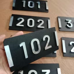 Bảng số phòng, Biển số phòng 20x10 khách sạn / nhà ở / chất liệu alu hợp kim nhôm, bền, có keo dán sẵn . 7