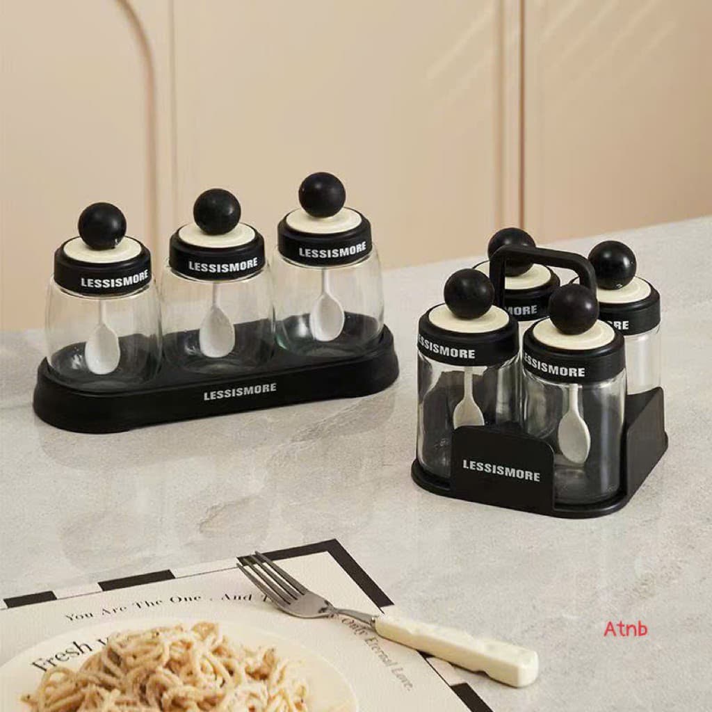 Sét 3,4 Hũ Đựng Gia Vị Thuỷ Tinh Kèm Thìa Màu Đen - Trắng ( Có Khay Đựng Tiện Lợi )