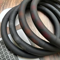 Bọc vô lăng Vinfast VF3, VF5, VFE34, VF6, VF7, VF8, VF9 chất liệu da Nappa 3D mềm mịn và thoáng khí 7
