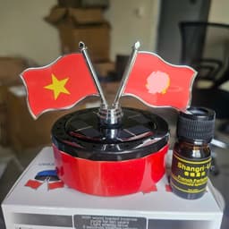 Nước hoa ô tô Aromatherapy, máy khuếch tán tinh dầu bằng năng lượng mặt trời 3