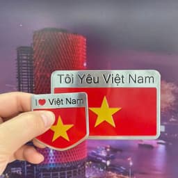 Tem dán xe ô tô trang trí xe máy in hình cờ Việt Nam chất liệu nhôm 2