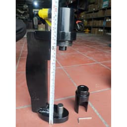 Vam ép càng rotuyn xe tải dùng bơm thủy lực, phù hợp cứu hộ lưu động và sửa chữa tại garage 7
