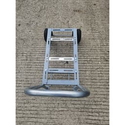 Chân đế lắp máy rửa xe có bánh xe v4 3
