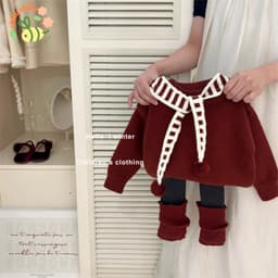 Bộ sữa sét áo len đỏ đô trẻ em cổ khăn lụa sọc kẻ, thời trang thu đông cho bé trai, bé gái. 1