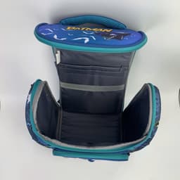 Balo học sinh nam Batman chống gù Feitong – siêu nhẹ, chống nước, thiết kế 3 ngăn rộng rãi cho bé tiểu học 4