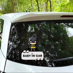 Miếng dán xe oto BATMAN BABY IN CAR dễ thương chống nước, trang trí ô tô và xe máy theo yêu cầu. 4
