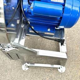 Máy Thái Chuối TOÀN BỘ INOX 201 Động Cơ 1,5kW - Mẫu Máy Cửa Đứng INOX . Máy 2 Chức Năng : Băm Rau Bèo , Cỏ Voi 5