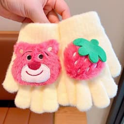 Găng Tay Cho Bé Họa Tiết Gấu Dâu Dễ Thương Cute Mềm Mịn Giữ Ấm Cho Bé 2