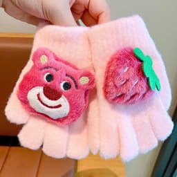 Găng Tay Cho Bé Họa Tiết Gấu Dâu Dễ Thương Cute Mềm Mịn Giữ Ấm Cho Bé 3