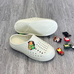Giày Sục Nhựa Trẻ Em Êm Nhẹ Chống Trượt – Giày Cho Bé Trai Bé Gái Đi Học, Đi Chơi, Đi Biển.SC3 6