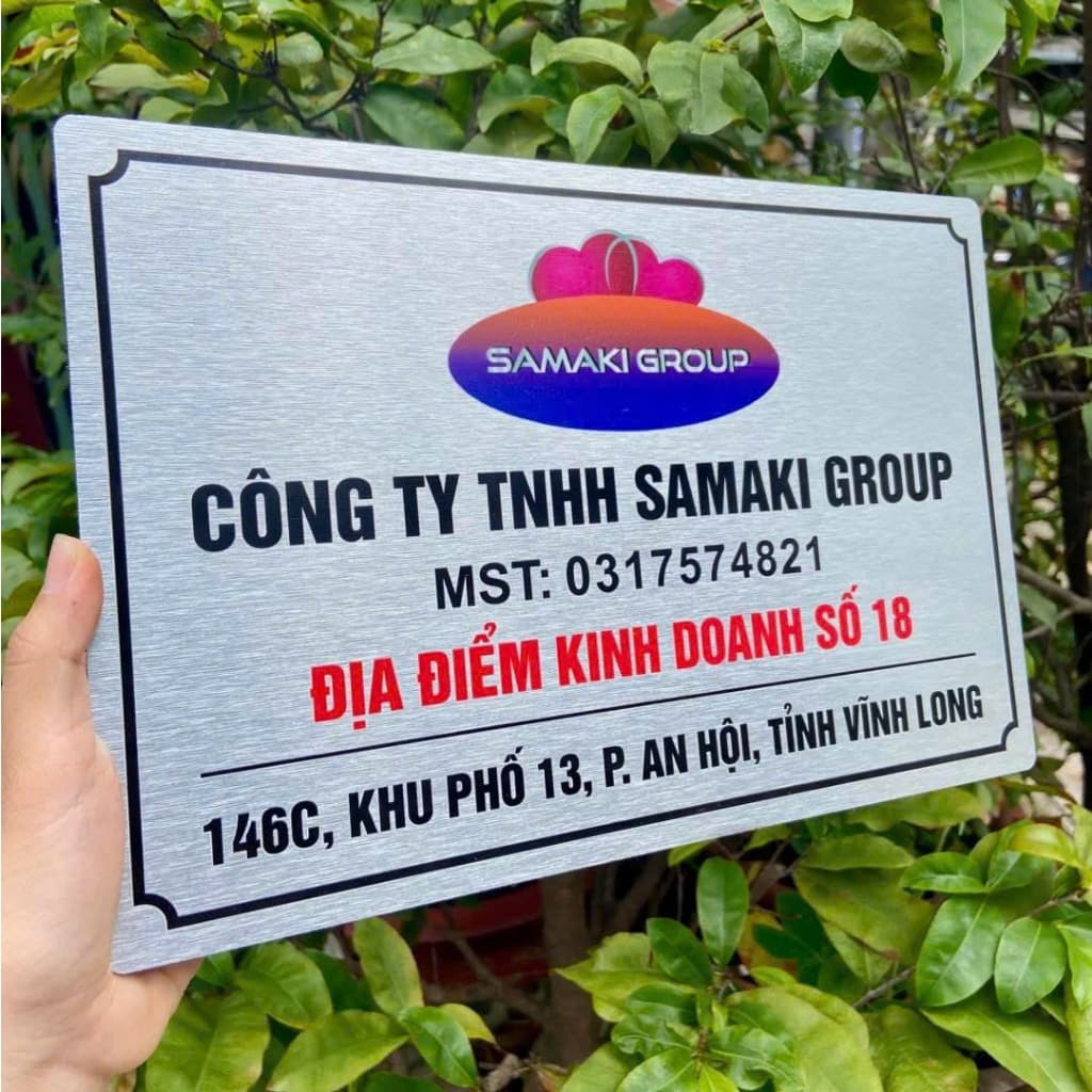 Bảng Công Ty, Bảng Số Nhà Alu Trắng Xước In UV Có Logo – Tặng Kèm Keo Dán Chuyên Dụng, Bền Đẹp Ngoài Trời