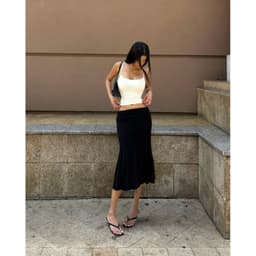 Lina Skirt - Chân váy thun midi đuôi cá cạp trễ Mythstudio 5