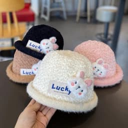 Mũ lông mềm hình thỏ dễ thương cho bé, mũ len bucket phong cách Hàn Quốc, phối chữ Lucky nổi bật, giữ ấm mùa đông 1