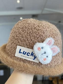Mũ lông mềm hình thỏ dễ thương cho bé, mũ len bucket phong cách Hàn Quốc, phối chữ Lucky nổi bật, giữ ấm mùa đông 12
