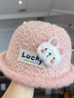 Mũ lông mềm hình thỏ dễ thương cho bé, mũ len bucket phong cách Hàn Quốc, phối chữ Lucky nổi bật, giữ ấm mùa đông 10