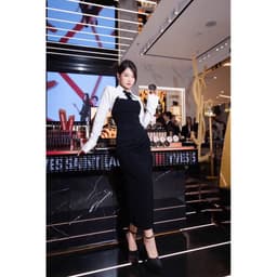 Xukadress_Set đầm yếm, set bộ đen cá tính, set váy yếm đen gồm: áo sơmi trắng, đầm đen, cavat lịch sự 8