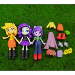 Trang phục và búp bê My Little Pony đã qua sử dụng 1