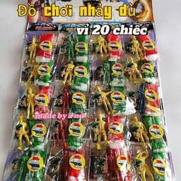 Vỉ 20 Chiếc Đồ Chơi Lính Nhảy Dù Bay Thú Vị 1