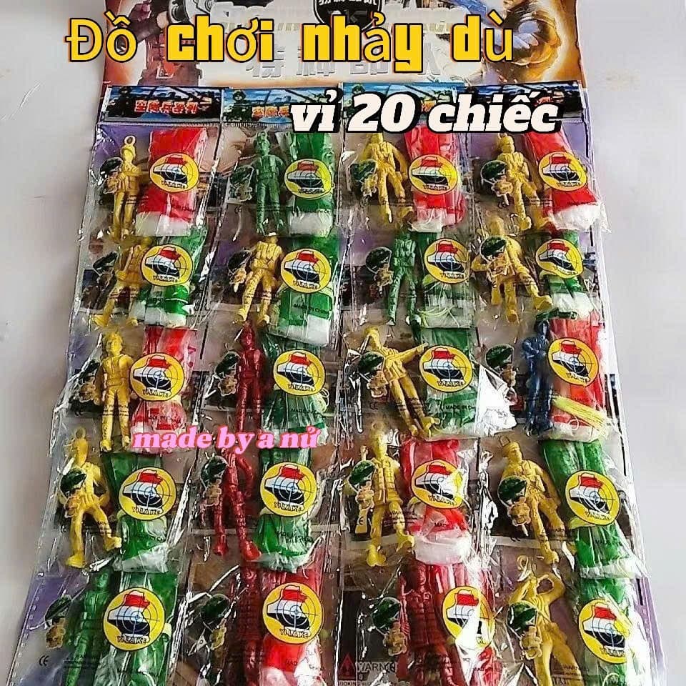 Vỉ 20 Chiếc Đồ Chơi Lính Nhảy Dù Bay Thú Vị