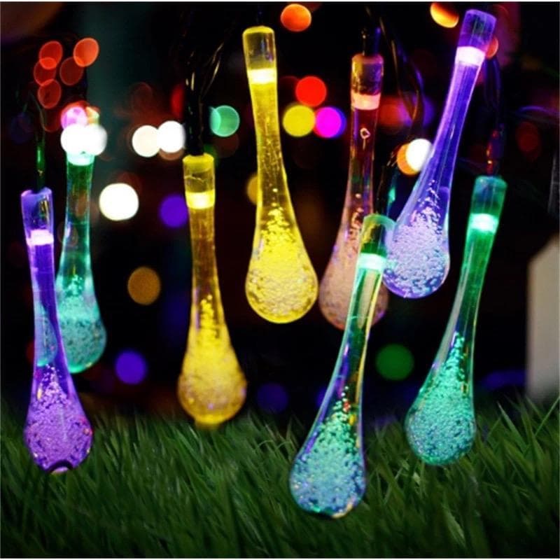 ￼Bộ Dây Đèn Led Trang Trí Hình Giọt Nước Pha Lê Trong Suốt .Ánh Sáng Màu Đẹp Long Lanh