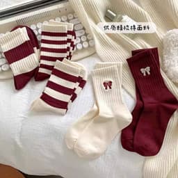 Sét 10 đôi tất nơ đỏ cổ cao kẻ ngang 1