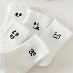 Set 10 đôi tất cổ cao họa tiết thêu mặt cười dễ thương phong cách hiện đại 8