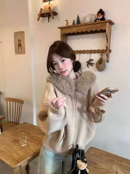[Sẵn] Áo Len Nữ Dáng Rộng Khóa Kéo Có Mũ Lông Mềm Mịn Phong Cách Hàn Quốc Mặc Đẹp Mùa Đông Chali L06 2