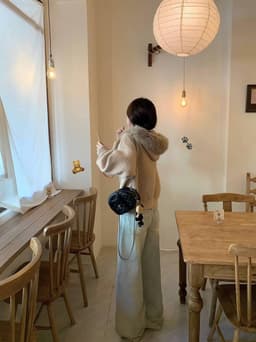 [Sẵn] Áo Len Nữ Dáng Rộng Khóa Kéo Có Mũ Lông Mềm Mịn Phong Cách Hàn Quốc Mặc Đẹp Mùa Đông Chali L06 4