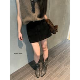 [𝑻𝒉𝒆𝑴𝒂𝒚 x 𝐖𝐆𝐖𝐄] Chân Váy Da Lộn Chữ A WG.WE 7221, Chân Váy Mini Nữ Dáng Ngắn 2 Lớp Màu Nâu Retro 8